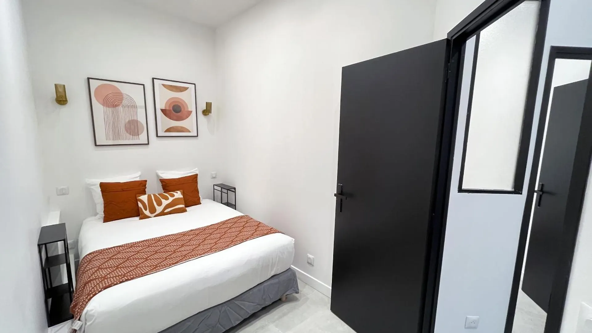 Urban Flat 08 - The Panoramic Flat In Paris