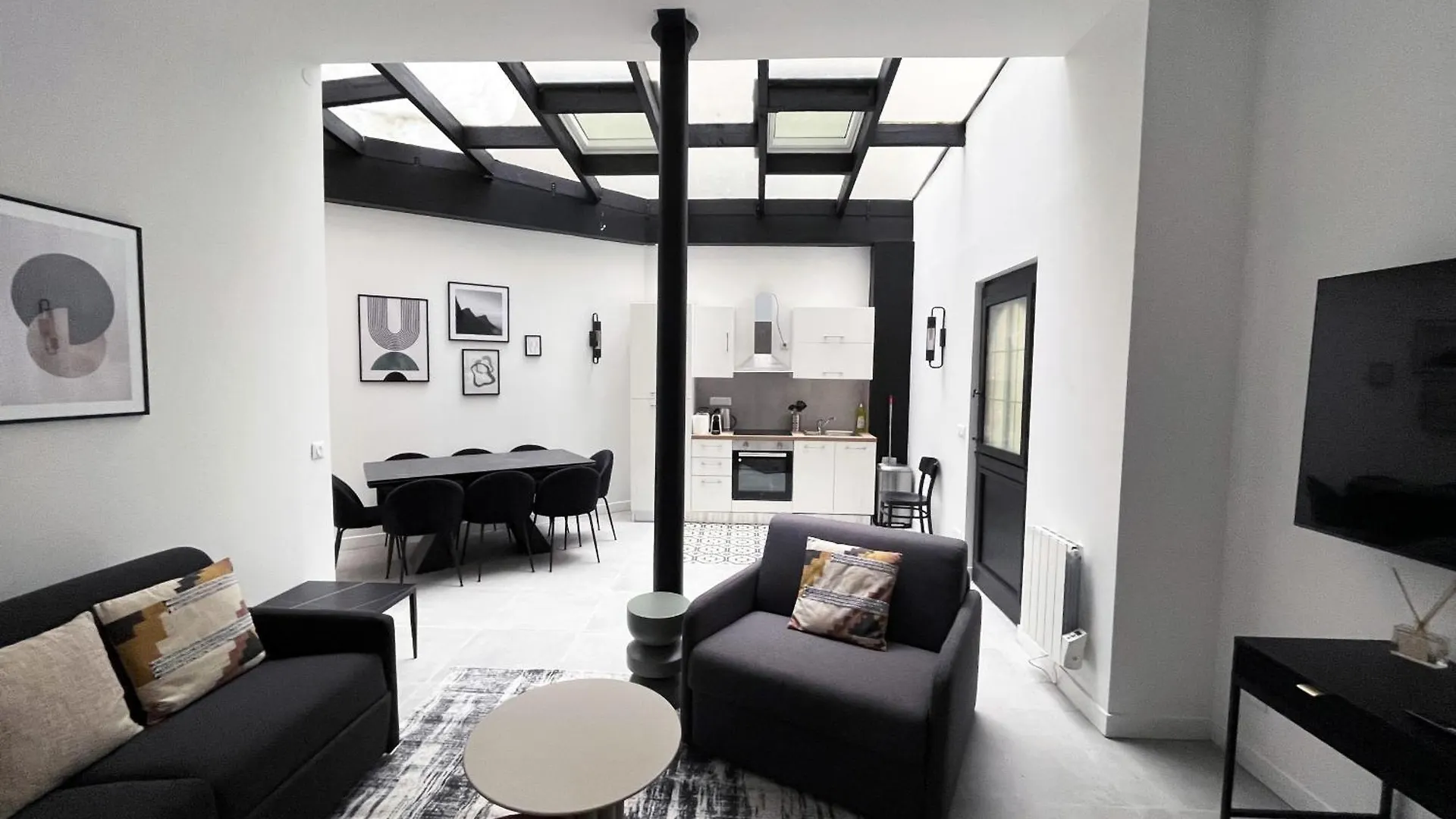 Urban Flat 08 - The Panoramic Flat In Paris